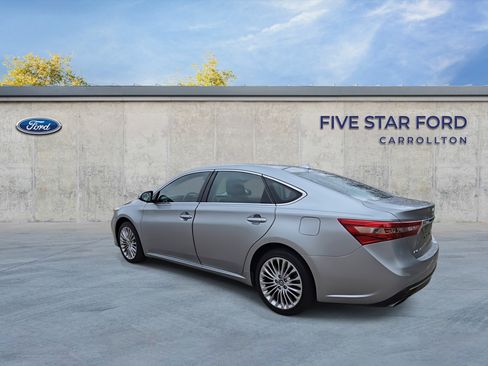 Used 2018 Toyota Avalon Limited w/ All Weather Liner Package image 6