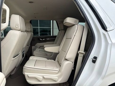 Used 2022 GMC Yukon Denali w/ Max Trailering Package AWD/4WD image 15