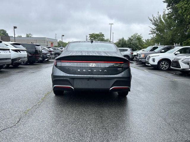 New 2026 Hyundai Sonata Blue FWD image 3