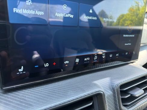 Used 2025 Ford Mustang Coupe RWD image 18