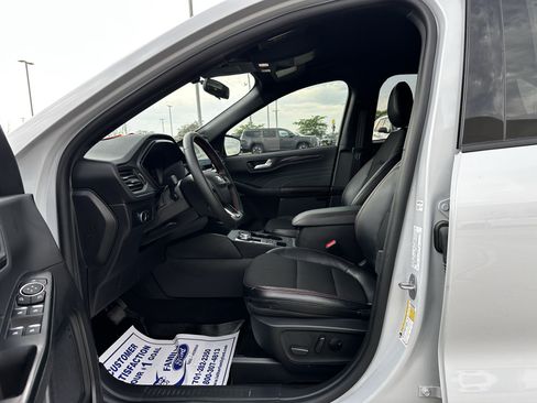 Certified 2025 Ford Escape ST-Line w/ Tech Pack #1 FWD image 18
