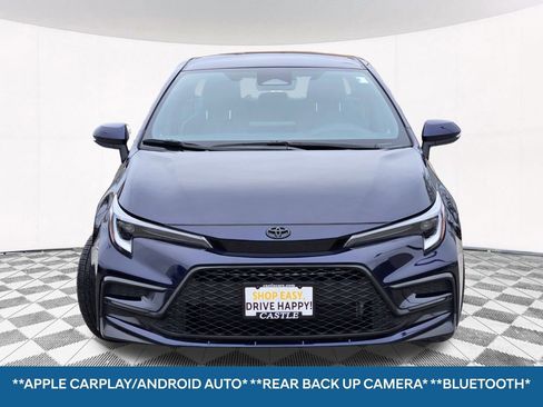 Used 2025 Toyota Corolla SE image 2