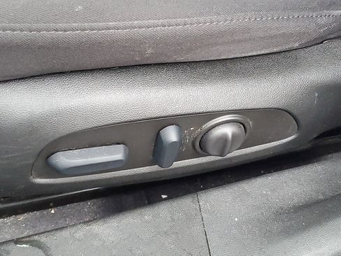 Used 2023 Chevrolet Malibu RS image 26