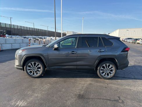 Used 2021 Toyota RAV4 Limited w/ Limited Grade Weather Package image 4