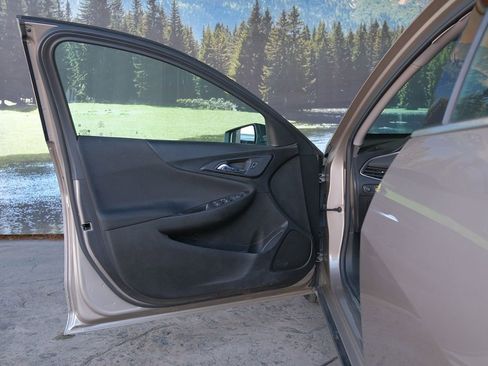 Used 2022 Chevrolet Malibu LS image 10