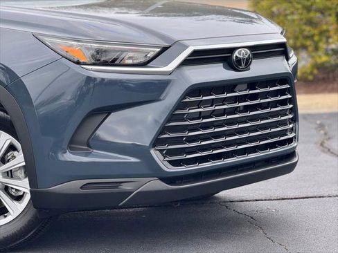 Certified 2026 Toyota Grand Highlander XLE image 6