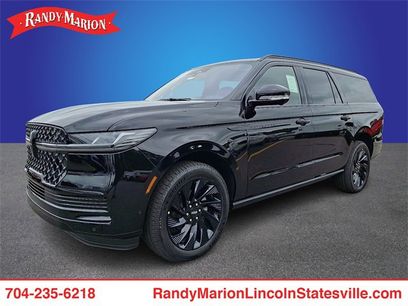 New 2025 Lincoln Navigator L Reserve w/ Jet Appearance Package