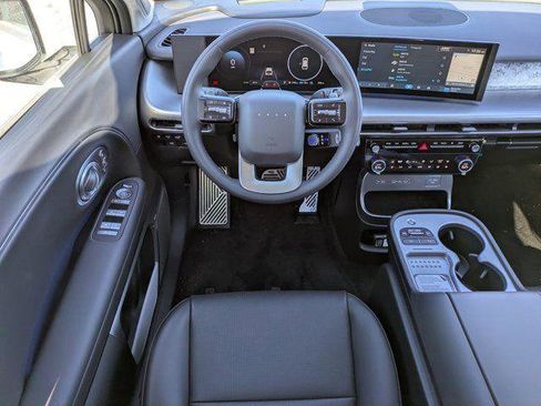 New 2026 Hyundai Ioniq 9 Calligraphy image 11