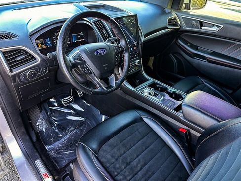 Used 2022 Ford Edge ST-Line image 13