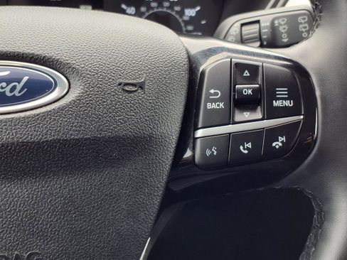 Used 2022 Ford Escape SE w/ SE Sport Appearance Package AWD/4WD image 16