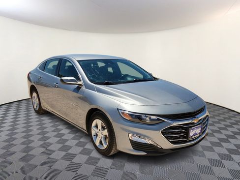 Used 2024 Chevrolet Malibu LT FWD image 6