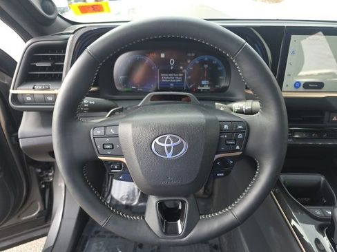 Used 2024 Toyota Crown Platinum image 26