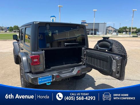 Used 2024 Jeep Wrangler Unlimited Rubicon 4xe AWD/4WD image 14