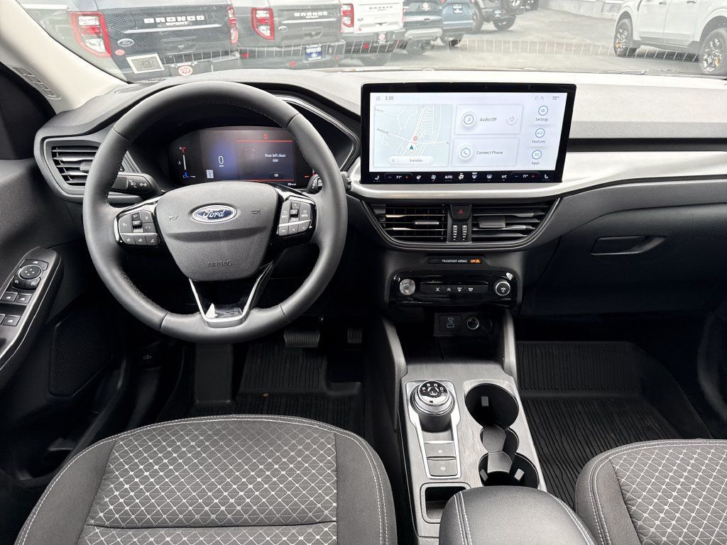 Used 2023 Ford Escape Active w/ Tech Pack #1 AWD/4WD image 14