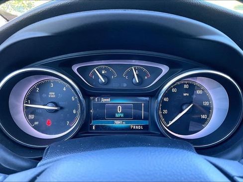 Used 2020 Buick Envision Essence AWD/4WD image 19