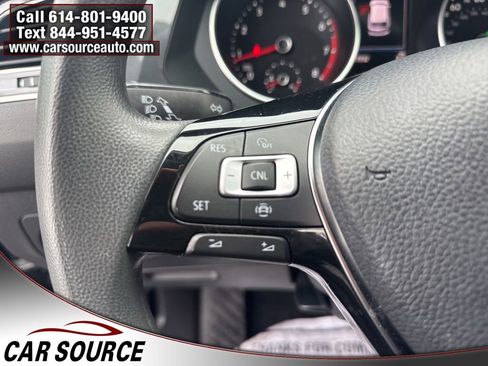 Used 2020 Volkswagen Tiguan S image 18