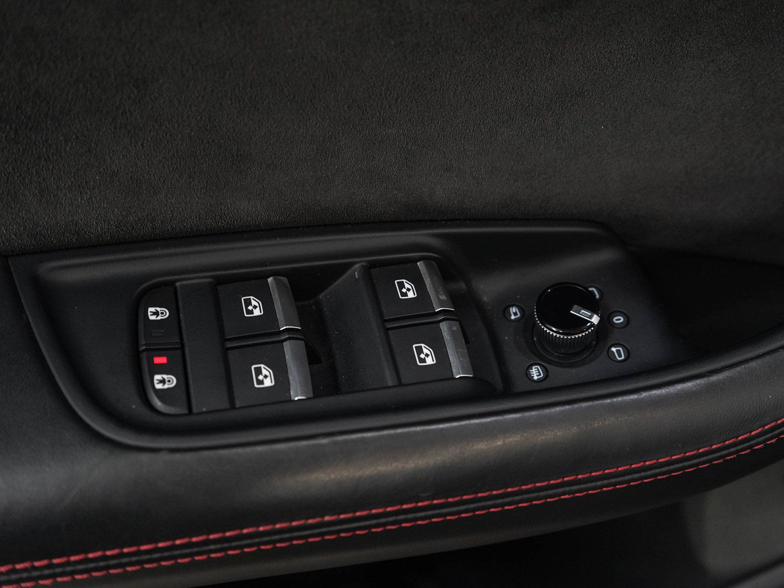 Used 2021 Audi RS Q8 AWD/4WD image 22