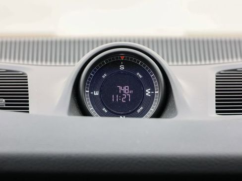 Certified 2024 Porsche Cayenne Coupe AWD/4WD image 21