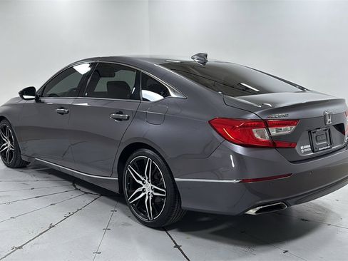 Used 2021 Honda Accord Touring image 7