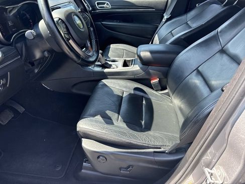 Used 2021 Jeep Grand Cherokee Limited RWD image 9