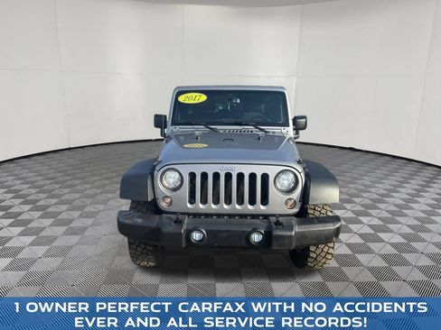 Used 2017 Jeep Wrangler Unlimited Rubicon w/ Connectivity Group AWD/4WD image 2