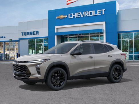 New 2026 Chevrolet Trax ACTIV w/ Sunroof Package image 2
