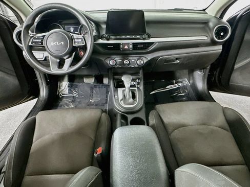 Used 2024 Kia Forte LXS FWD image 16