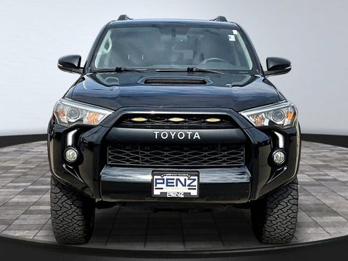 Used 2019 Toyota 4Runner TRD Off-Road Premium AWD/4WD image 2