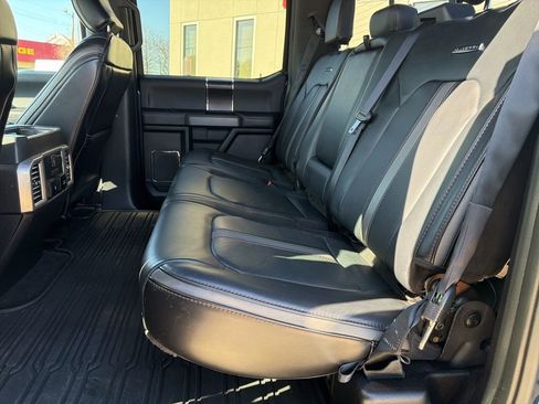Used 2019 Ford F150 Platinum w/ Equipment Group 701A Luxury AWD/4WD image 35