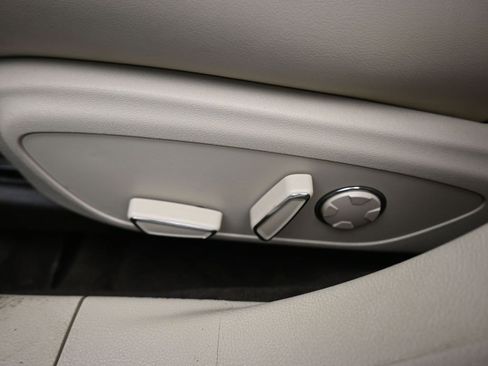 Used 2019 Lincoln MKZ Reserve w/ Reserve Plus Package image 12