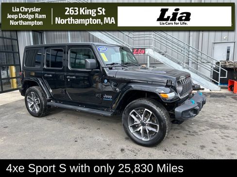 Used 2024 Jeep Wrangler Unlimited w/ Convenience Group image 1