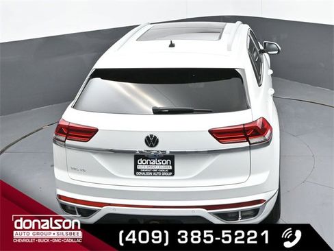 Used 2020 Volkswagen Atlas Cross Sport SEL R-Line image 20