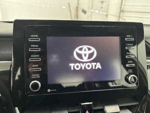 Used 2024 Toyota Camry LE w/ Convenience Package image 13