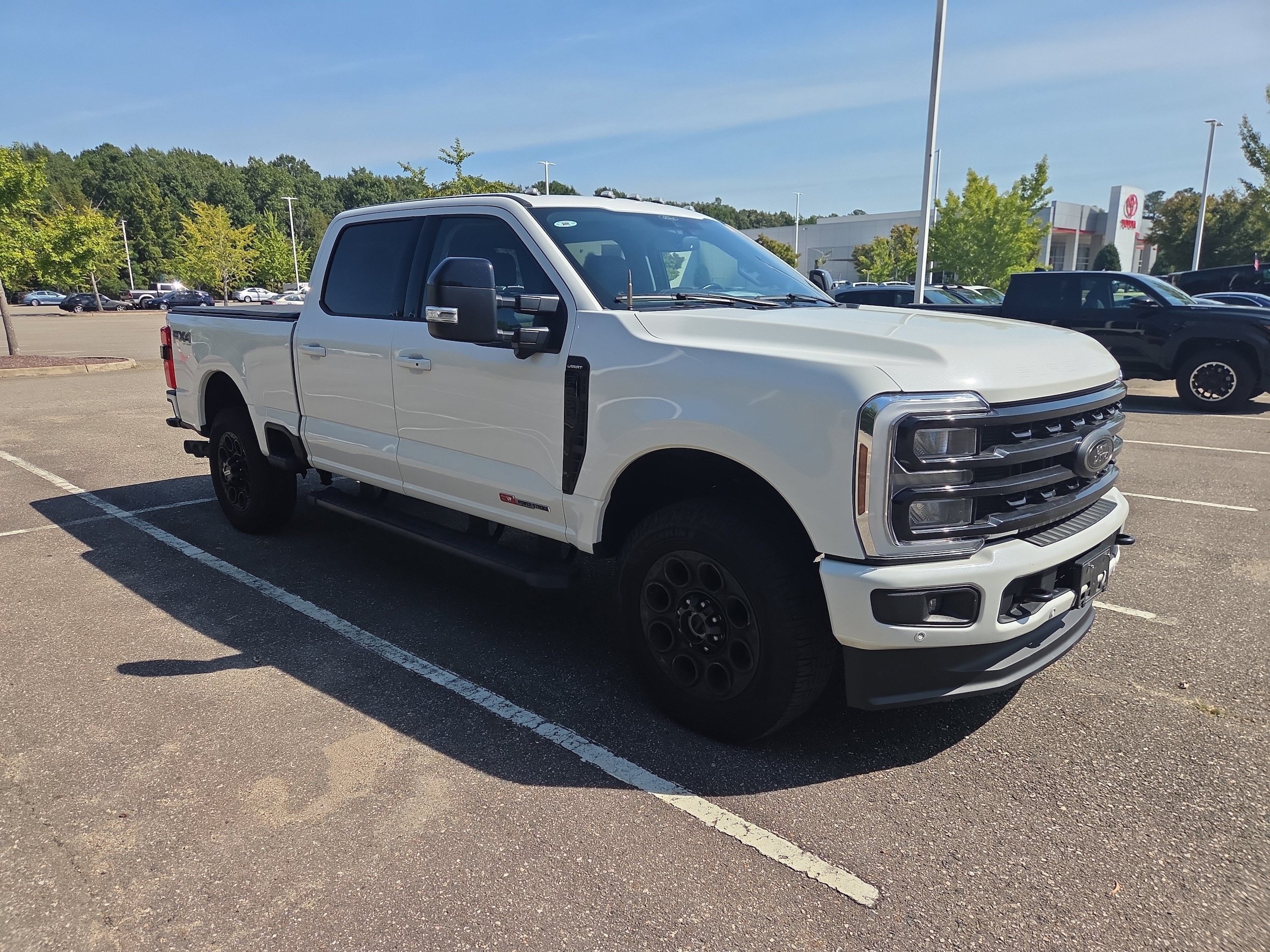 Used 2024 Ford F250 Lariat w/ Lariat Ultimate Package AWD/4WD image 1
