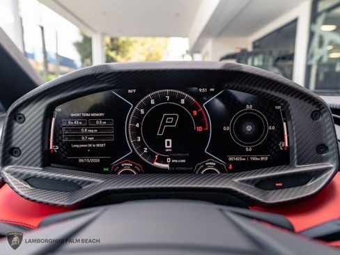 Used 2025 Lamborghini Revuelto AWD/4WD image 21