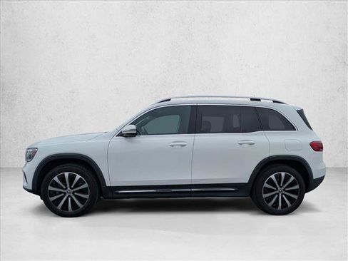 Used 2023 Mercedes-Benz GLB 250 image 8
