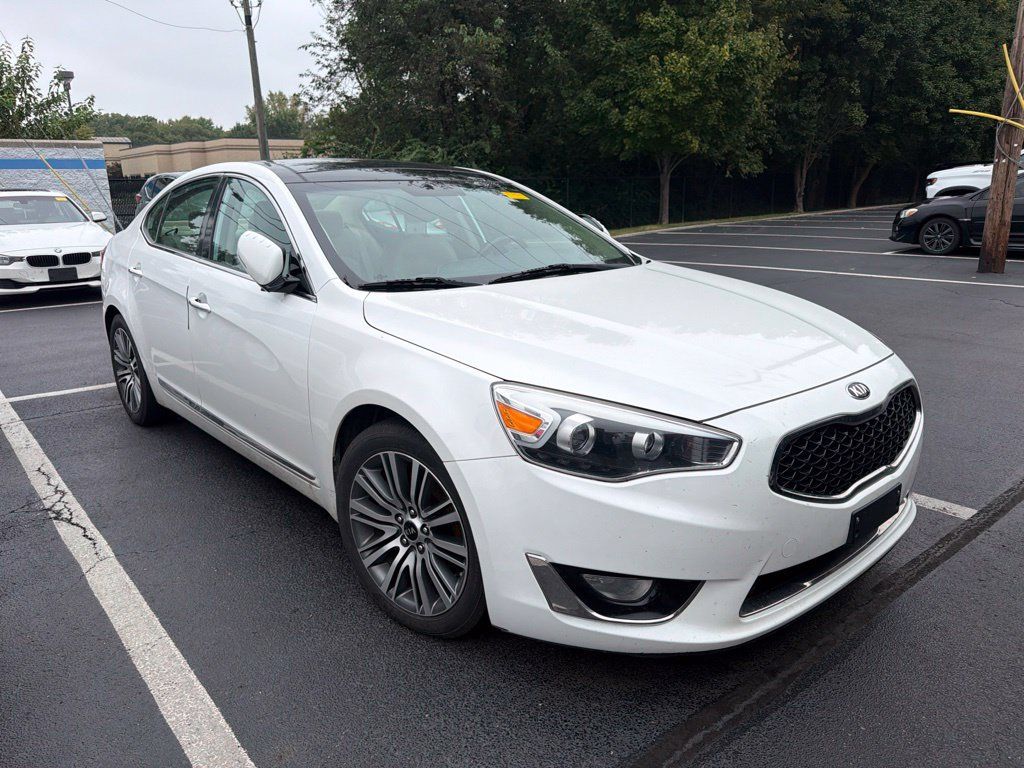 Used 2015 Kia Cadenza Premium FWD image 4