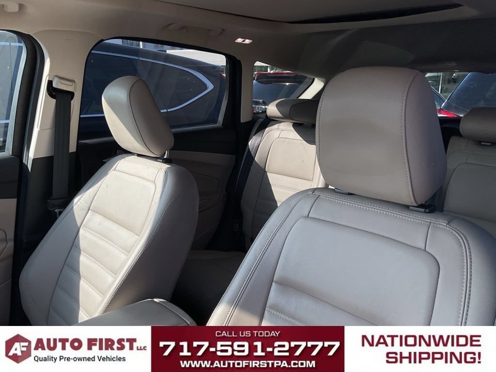 Used 2019 Ford Escape Titanium AWD/4WD image 7