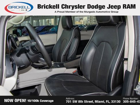 Used 2022 Chrysler Pacifica Limited image 15