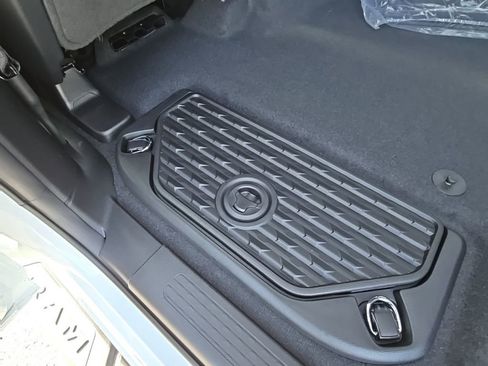 New 2026 RAM 1500 Express AWD/4WD image 39