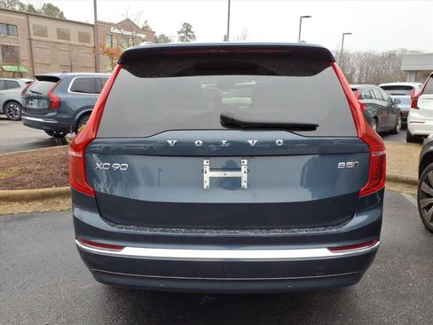 Certified 2023 Volvo XC90 B5 Plus image 6