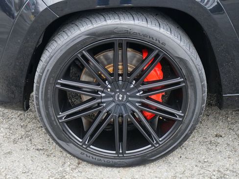 Used 2012 Jeep Grand Cherokee SRT8 w/ Luxury Group II image 3