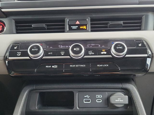 Used 2024 Honda Pilot Touring image 24