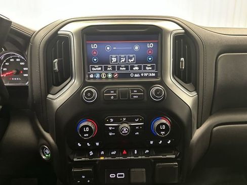 Used 2020 Chevrolet Silverado 1500 LTZ AWD/4WD image 19