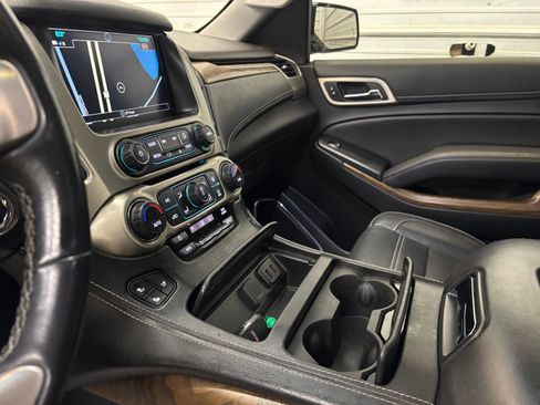 Used 2019 GMC Yukon XL Denali w/ Denali Ultimate Package image 20