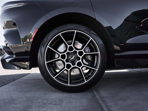 Used 2023 Aston Martin DBX 707 image 16