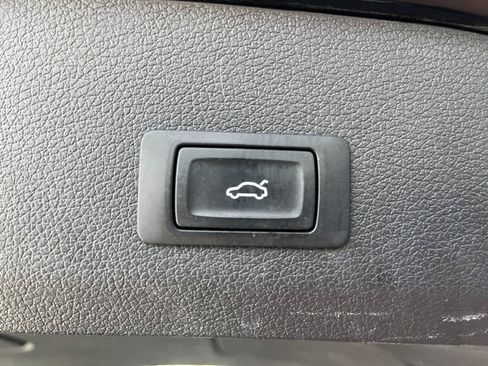 Used 2015 Audi Q7 TDI Premium Plus AWD/4WD image 18