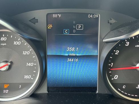 Used 2022 Mercedes-Benz GLC 300 image 27