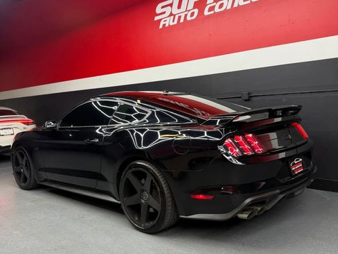Used 2019 Ford Mustang GT Premium w/ GT Performance Package RWD image 3