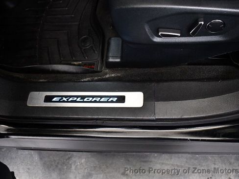 Used 2018 Ford Explorer Sport w/ Equipment Group 401A AWD/4WD image 8